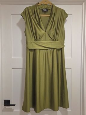 Lesley Evers Chartreuse Green Draped V-Neck Midi Dress - 1X
